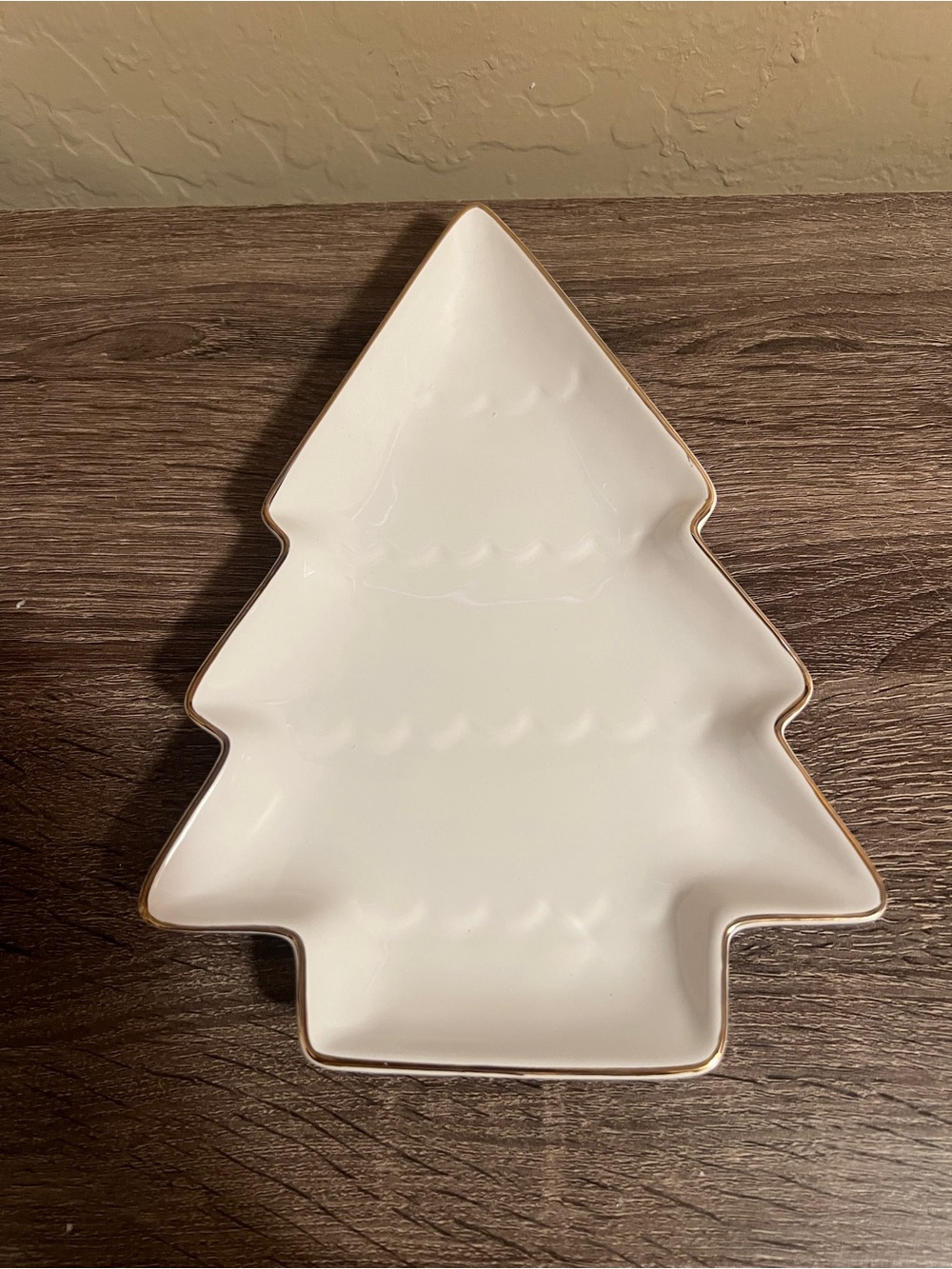 Target Bullseye Christmas Tree Ceramic Cream Gold Plate NWT